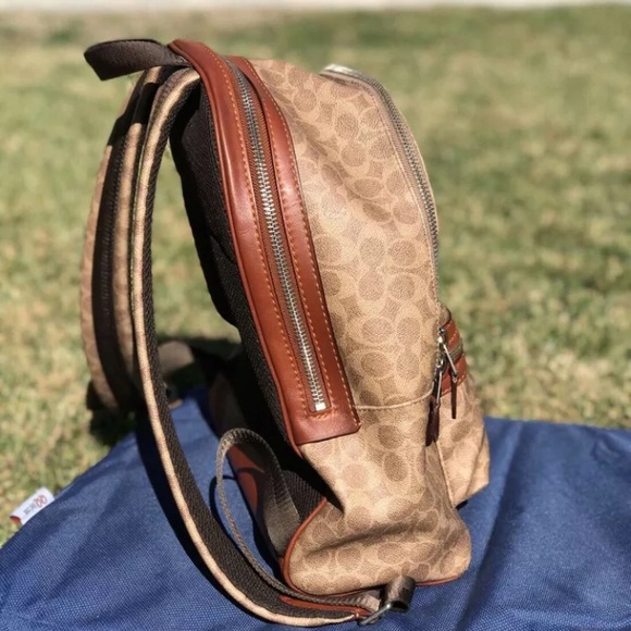 COACH ACADEMY BACKPACK IN SIGNATURE CANVAS 31216